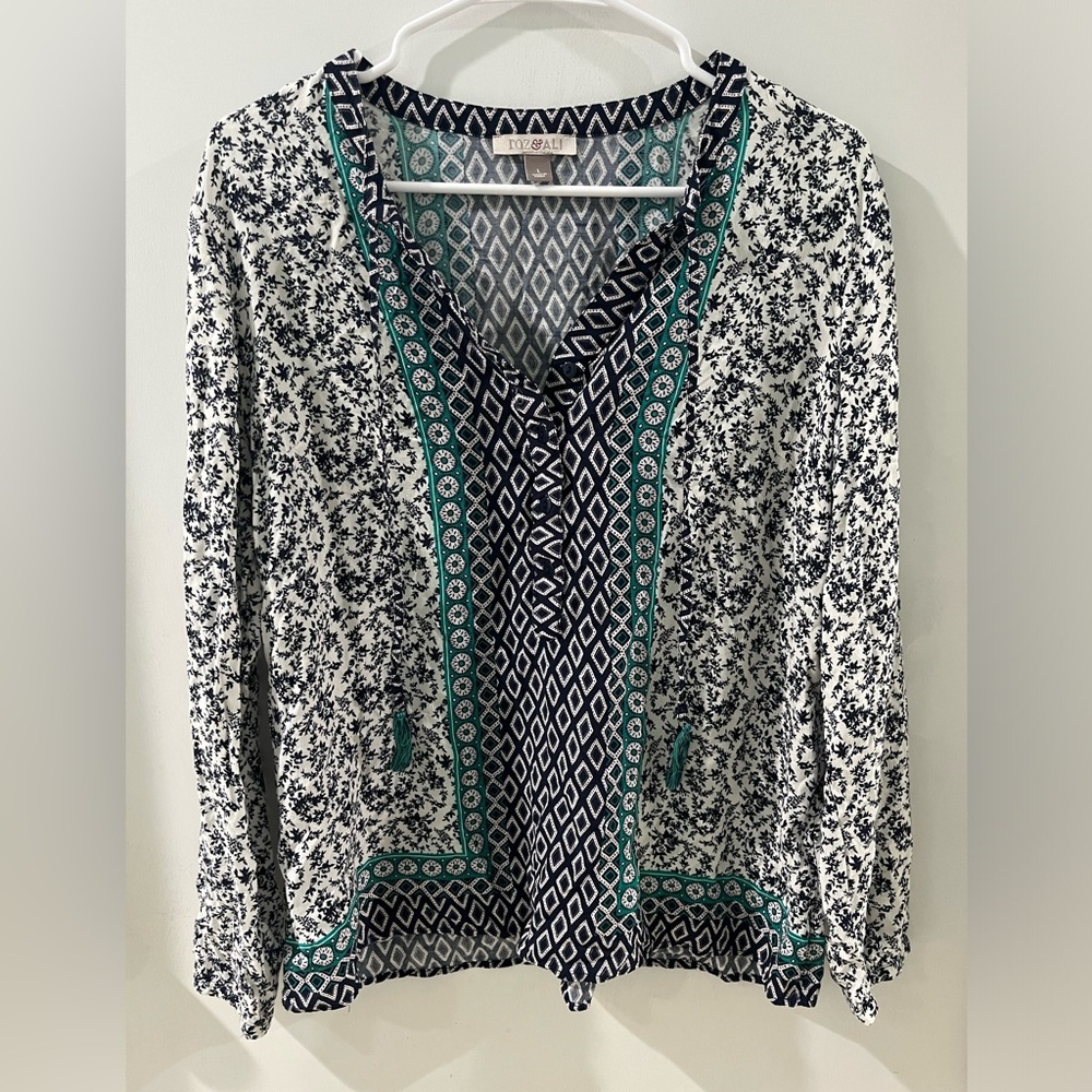 Roz & Ali Long Sleeve Blouse, size large